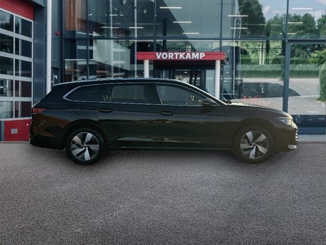 Volkswagen PASSAT 1.5 eTSI DSG BUSINESS TREKHAAK/CAMERA/NAVI/CARPLAY/ACC/STOELVERW