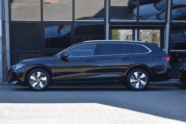Volkswagen PASSAT Variant 1.5 eTSI Business Lane ACC Massage Camera