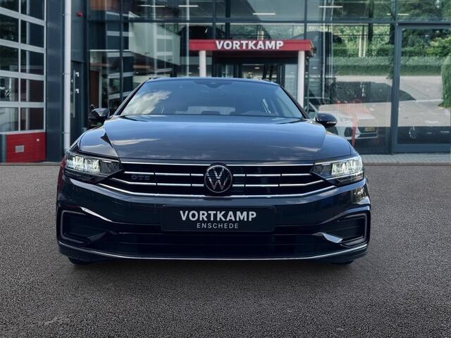 Volkswagen PASSAT 1.4 TSI DSG GTE CAMERA/NAVI/CARPLAY/ACC/STOELVERW