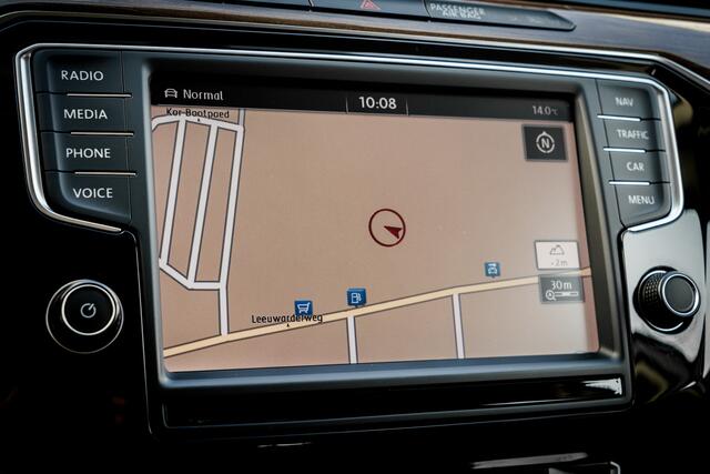 Volkswagen PASSAT Variant 1.4 TSi GTE Highline I Elektr. Trekhaak I Virtual Cockpit I Ergo Stoelen I Camera I 18 inch. LMV