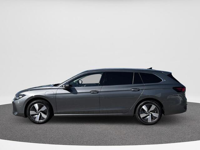Volkswagen PASSAT Variant 1.5 eHybrid Business | Trekhaak | Navi | ERGO | ACC | A.cam |
