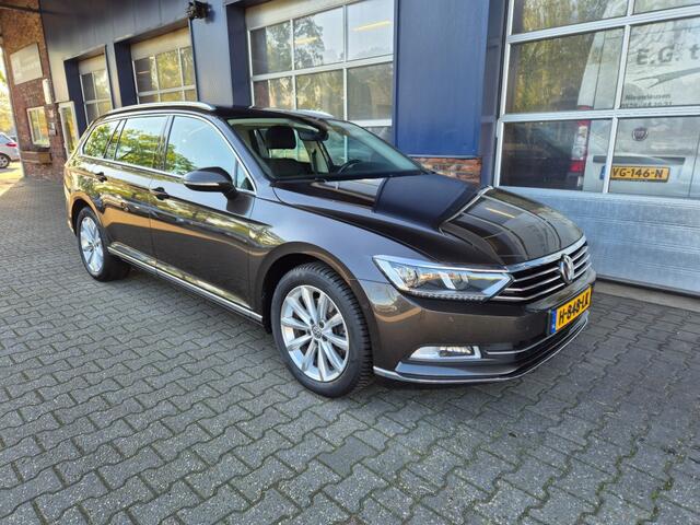 Volkswagen PASSAT 1.8 TSI Highlaan, Automaat, Trekhaak