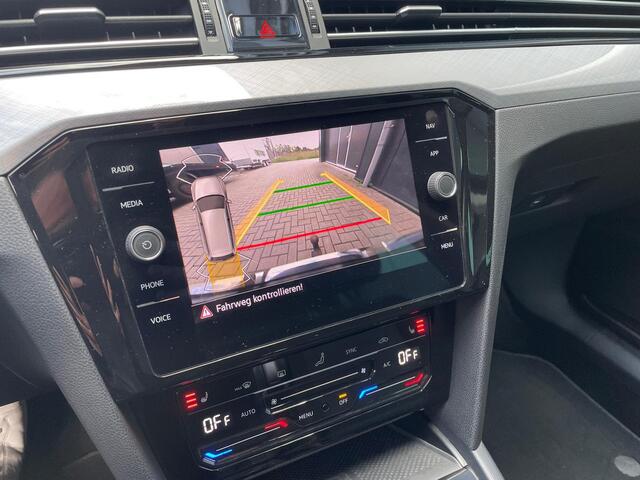 Volkswagen PASSAT Variant 1.4 TSI PHEV GTE Business Trekhaak Navigatie Apple Carplay/Android Auto Camera Parkeersensoren Stoelverwarming Virtual Cockpit Climate Control