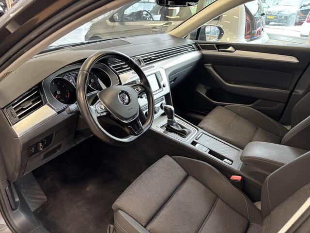 Volkswagen PASSAT 1.4 TSI ACT NAVI - PDC v+a - TREKHAAK - CAMERA 1e eigenaar - Nederlandse auto !