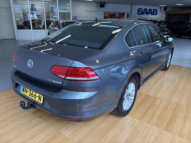 Volkswagen PASSAT 1.4 TSI ACT NAVI - PDC v+a - TREKHAAK - CAMERA 1e eigenaar - Nederlandse auto !