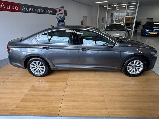 Volkswagen PASSAT 1.4 TSI ACT NAVI - PDC v+a - TREKHAAK - CAMERA 1e eigenaar - Nederlandse auto !