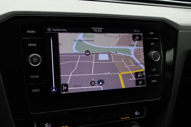 Volkswagen PASSAT Variant 1.4 TSi 218 Pk Automaat PHEV GTE Business | Adaptive Cruise | CarPlay | Navigatie | Bluetooth | Achteruitrijcamera | 17 Inch | Trekhaak | 70.420 Km!!