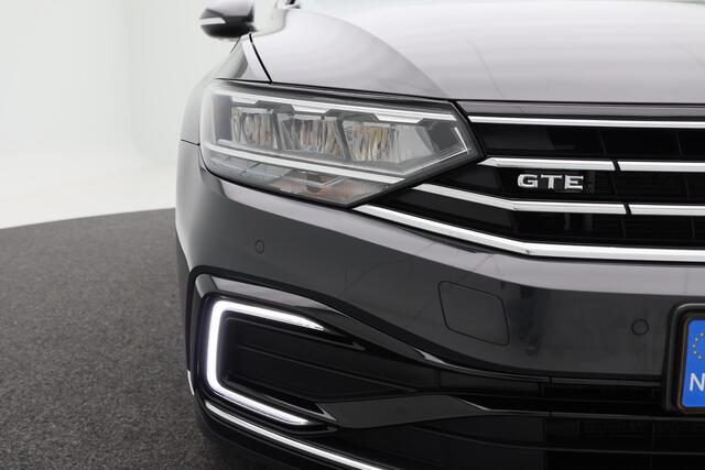 Volkswagen PASSAT Variant 1.4 TSi 218 Pk Automaat PHEV GTE Business | Adaptive Cruise | CarPlay | Navigatie | Bluetooth | Achteruitrijcamera | 17 Inch | Trekhaak | 70.420 Km!!