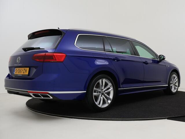 Volkswagen PASSAT Variant 1.5 TSI Elegance Business R | Panoramadak | Stoelverwarming | LED matrix verlichting | Achteruitrijcamera | 3-zone airco | Navigatie | Digital cockpit Pro |
