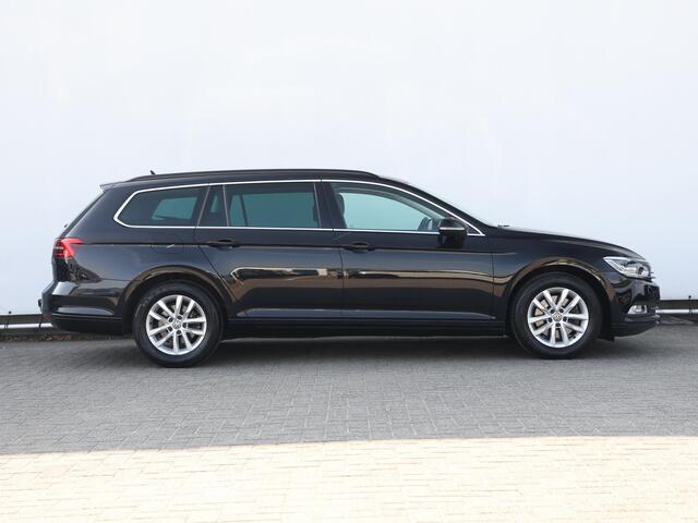 Volkswagen PASSAT Variant 1.4 TSI Comfortline 125PK | Navigatie | Adaptieve Cruise Control | Climate Control | Camera | 16'' Lichtmetalen velgen |