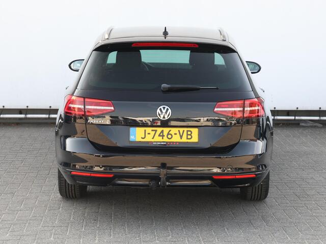 Volkswagen PASSAT Variant 1.4 TSI Comfortline 125PK | Navigatie | Adaptieve Cruise Control | Climate Control | Camera | 16'' Lichtmetalen velgen |