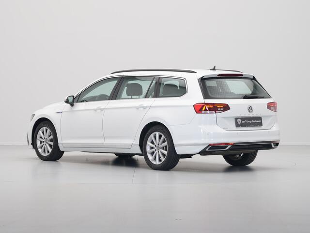 Volkswagen PASSAT Variant 1.4 TSI 218pk PHEV GTE Navigatie Camera Side Assist Stoelverwarming 112