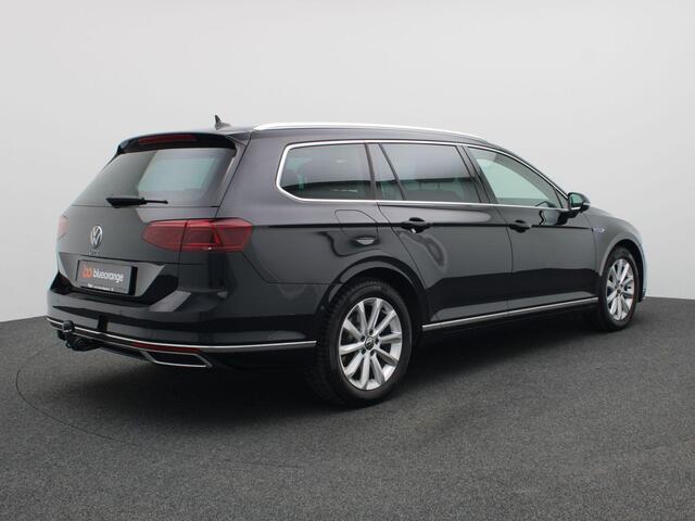 Volkswagen PASSAT Variant 1.4 TSI PHEV GTE Business 218PK DSG Matrix led, trekhaak, adaptive cruise, side assist, stoelverwarming, achteruitrijcamera, elek. bedienbare achterklep, navigatie, 18" lichtmetaal