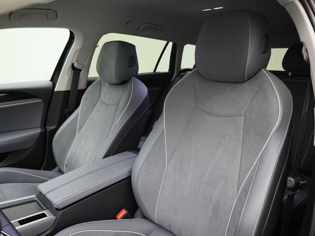 Volkswagen PASSAT Variant 1.5eHybrid 150kW/204PK Business DSG · Navigatie · Trekhaak · Massagefunctie · Garantie tot augustus 2029 of 100000km