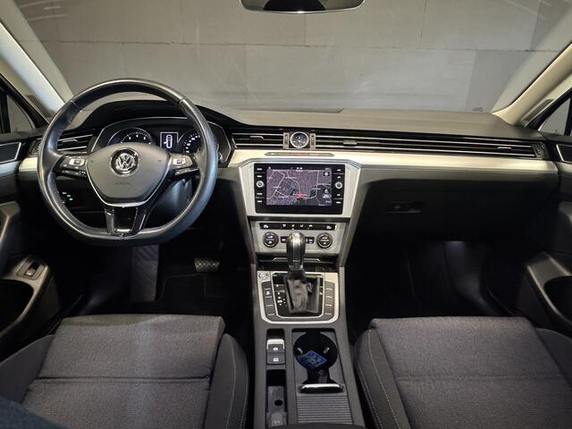 Volkswagen PASSAT Variant 1.5 TSI Comfortline 150PK Automaat | Trekhaak | Adaptive cruise | Navi | Carplay | ErgoComfort stoel
