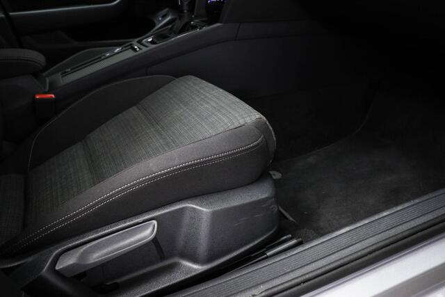 Volkswagen PASSAT Variant 1.5 TSI | LED | DAB | APPLE | TREKHAAK