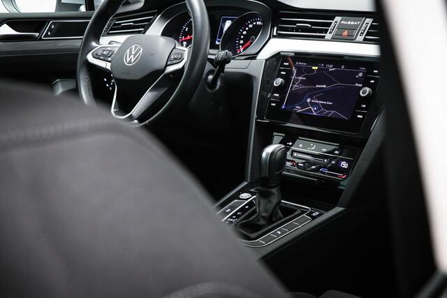 Volkswagen PASSAT Variant 1.5 TSI | LED | DAB | APPLE | TREKHAAK