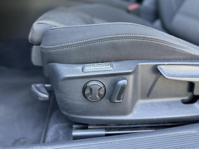 Volkswagen PASSAT Variant 1.4 TSI DSG Comfortline Business CarPlay|Trekhaak|Cam|Perfect onderhouden