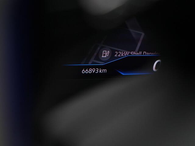 Volkswagen PASSAT Variant 1.4 TSI 218 pk DSG PHEV GTE Business | Panoramadak | Trekhaak wegklapbaar | Navigatie Discover Pro | Head-up display | Adaptief onderstel | Dynaudio | IQ Light