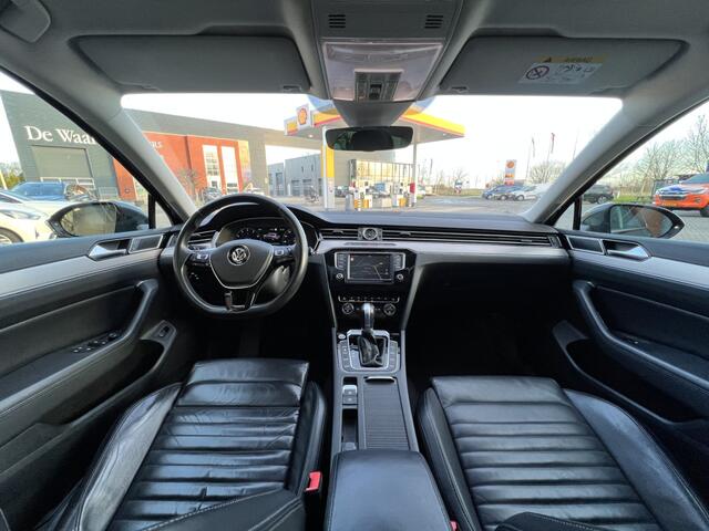 Volkswagen PASSAT Variant 1.4 TSI ACT Highline - Automaat | Bluetooth | Camera | Lederen bekleding