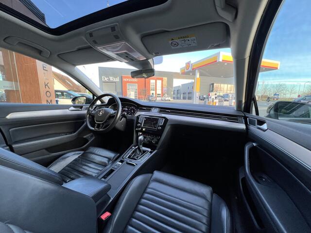 Volkswagen PASSAT Variant 1.4 TSI ACT Highline - Automaat | Bluetooth | Camera | Lederen bekleding