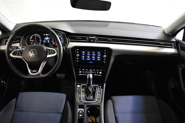 Volkswagen PASSAT Variant GTE 218PK DSG HYBRID BUSINESS CAMERA/NAVI/MASSAGE