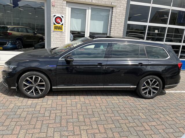 Volkswagen PASSAT Variant 1.4 TSI PHEV GTE Business / AUTOMAAT/ PANO/ 17" LMV/ ADAPT. CRUISE/ KEYLESS/ DIGITAL DASH/ NAVI/ APP-CONNECT/ DAB/ CLIMA/ STOEL-STUUR VERWARM.