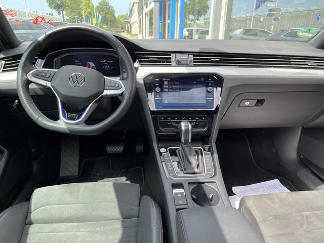 Volkswagen PASSAT Variant 1.4 TSI PHEV GTE Business / AUTOMAAT/ PANO/ 17" LMV/ ADAPT. CRUISE/ KEYLESS/ DIGITAL DASH/ NAVI/ APP-CONNECT/ DAB/ CLIMA/ STOEL-STUUR VERWARM.