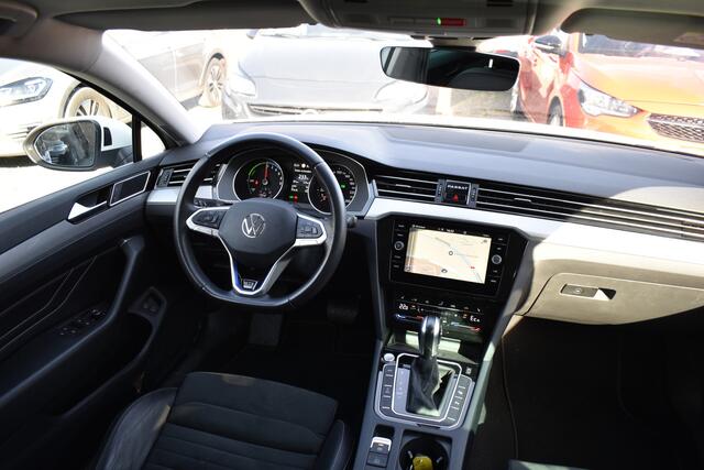 Volkswagen PASSAT Variant GTE 218PK DSG HYBRID BUSINESS LEDER/NAVI/MASSAGE