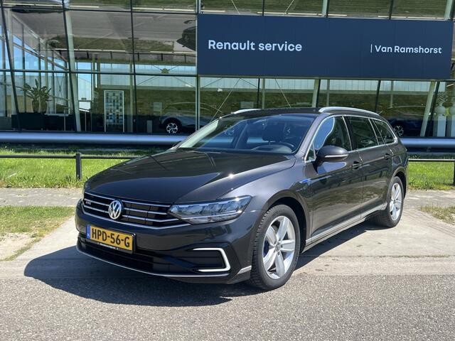 Volkswagen PASSAT Variant 1.4 TSI PHEV GTE 220PK / Adaptive Cruise / Stoel+Stuurverwarming / Camera / Applecarplay - Androidauto /