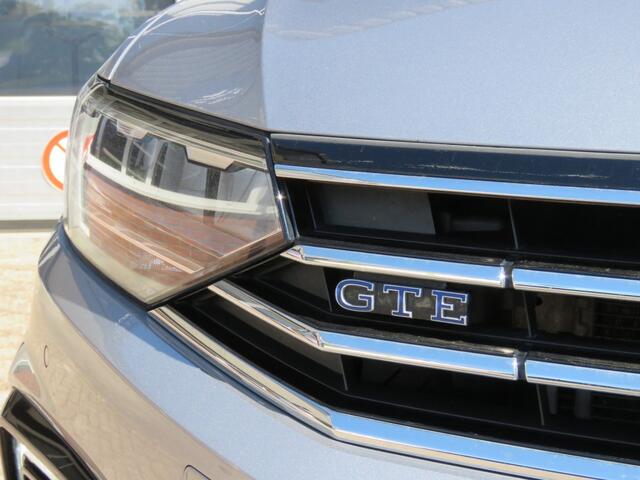 Volkswagen PASSAT 1.4 TSI PHEV GTE BNS / Pano / Wegklap.haak / BOVAG garantie