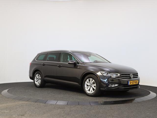 Volkswagen PASSAT 1.5 TSI Business | achteruitrijcamera | Navigatie | Carplay |