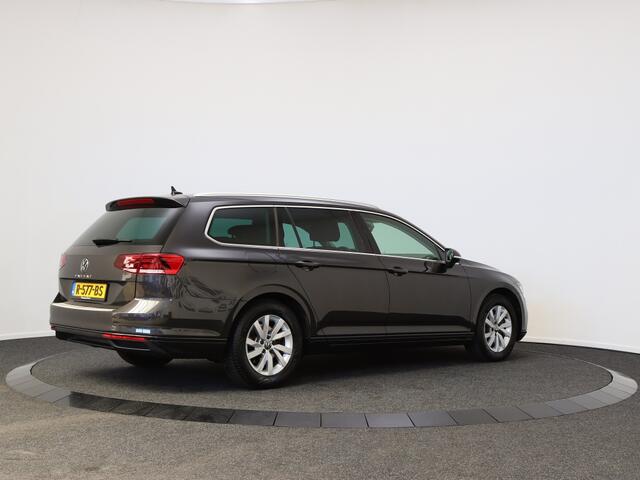 Volkswagen PASSAT 1.5 TSI Business | achteruitrijcamera | Navigatie | Carplay |