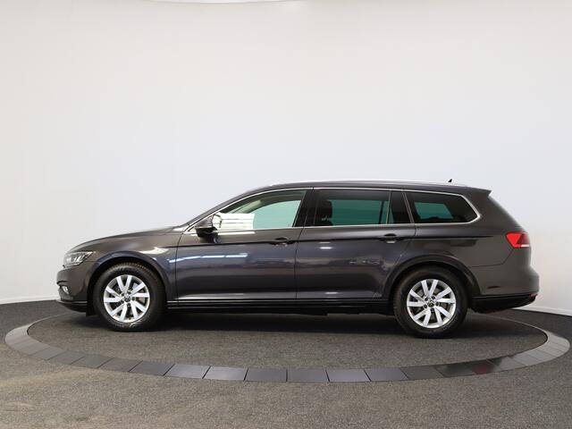Volkswagen PASSAT 1.5 TSI Business | achteruitrijcamera | Navigatie | Carplay |