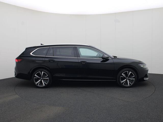 Volkswagen PASSAT Variant 1.5eHybrid 150kW/204PK Business DSG · Navigatie · Trekhaak · Massagefunctie · Garantie tot augustus 2029 of 100000km.