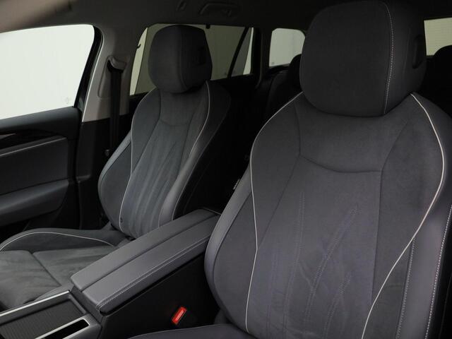 Volkswagen PASSAT Variant 1.5eHybrid 150kW/204PK Business DSG · Navigatie · Trekhaak · Massagefunctie · Garantie tot augustus 2029 of 100000km.