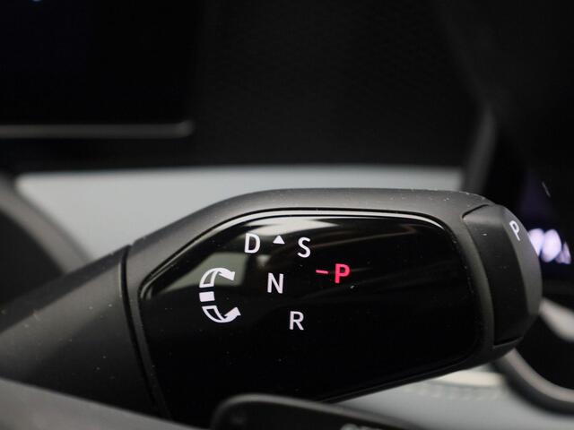 Volkswagen PASSAT Variant 1.5eHybrid 150kW/204PK Business DSG · Navigatie · Trekhaak · Massagefunctie · Garantie tot augustus 2029 of 100000km.