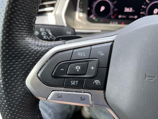 Volkswagen PASSAT 1.4 TSI PHEV GTE Business / AUTOMAAT/ PANO/ 360 CAMERA/ PARK. SENSOREN/ DODE HOEK/ ERGO COMFORT/ HEAD-UP DISPLAY/ KEYLESS/ STOEL-STUURVERWARM./ DIGITAL DASHBOARD/ ADAPT. CRUISE/ APP-CONNECT/ NAVI/ CLIMA/ DAB/ 18" LMV