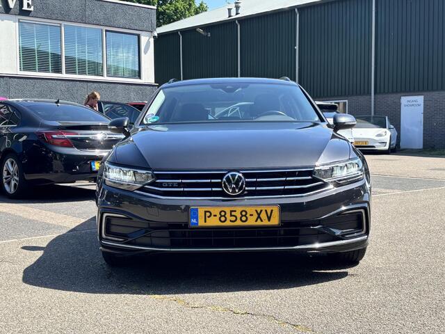 Volkswagen PASSAT Variant 1.4 TSI PHEV GTE Business ELEK. STOEL | CAMERA | RIJKLAAR INCL. 12 MND. BOVAGGARANTIE