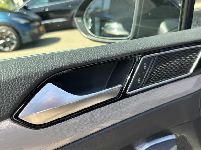 Volkswagen PASSAT Variant 1.4 TSI PHEV GTE Business ELEK. STOEL | CAMERA | RIJKLAAR INCL. 12 MND. BOVAGGARANTIE