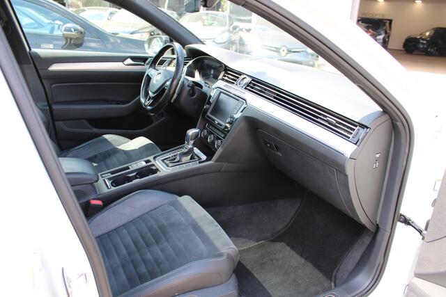 Volkswagen PASSAT 1.4 TSI GTE Wordt verwacht Pano|Camera|Led|Ergo|Adaptief