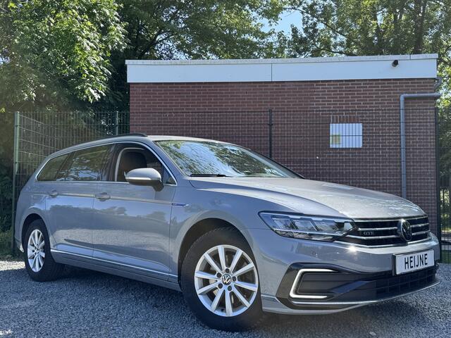 Volkswagen PASSAT Variant GTE [PHEV] BUSINESS CAMERA/ACC/MASSAGE