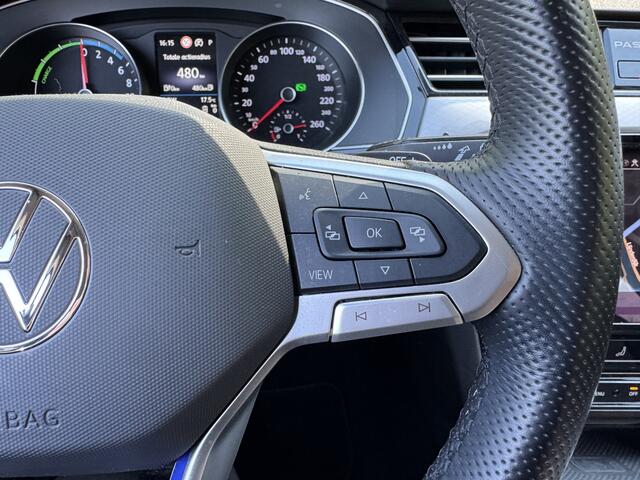 Volkswagen PASSAT Variant GTE [PHEV] BUSINESS CAMERA/ACC/MASSAGE