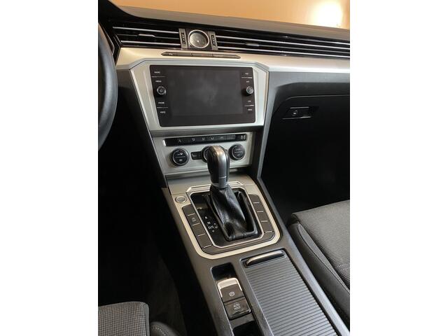 Volkswagen PASSAT Variant 1.4 TSI Comfortline Business navigatie | carplay