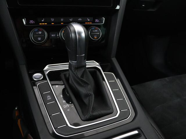 Volkswagen PASSAT 1.4 TSI R Line | 1e eigenaar | Trekhaak | Stoelverwarming | Carplay | Leder/Alcantara | Navigatie | Full LED | Adaptive cruise | Parkeerhulp | Climate control