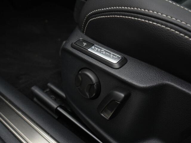 Volkswagen PASSAT Variant 1.4 TSI 218 pk DSG PHEV GTE Business | Panoramadak | Navigatie Discover Pro | Rondomzicht camera | Leder/alcantara | IQ Light