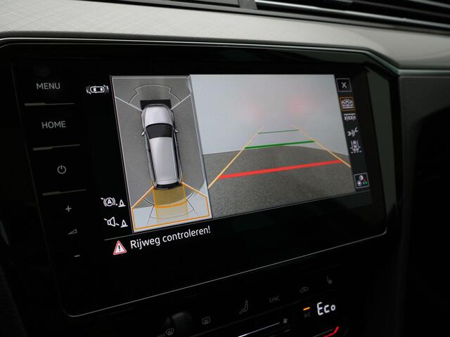 Volkswagen PASSAT Variant 1.4 TSI 218 pk DSG PHEV GTE Business | Panoramadak | Navigatie Discover Pro | Rondomzicht camera | Leder/alcantara | IQ Light