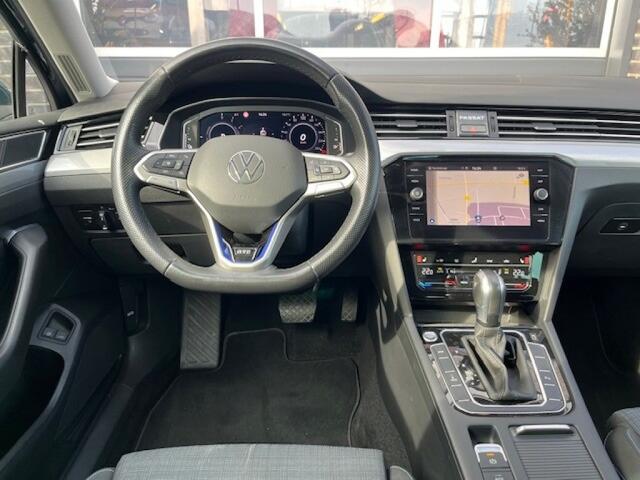 Volkswagen PASSAT 1.4 TSI GTE VIRTU - HEAD-UP - MASSAGE - AD. CRUISE - CAMERA