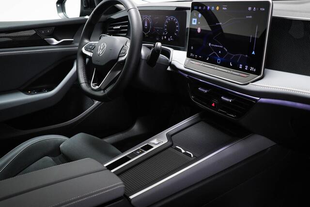 Volkswagen PASSAT Variant 1.5 eTSI Elegance Business | MASSAGE | STUURVERWARMING | PARK ASSIST