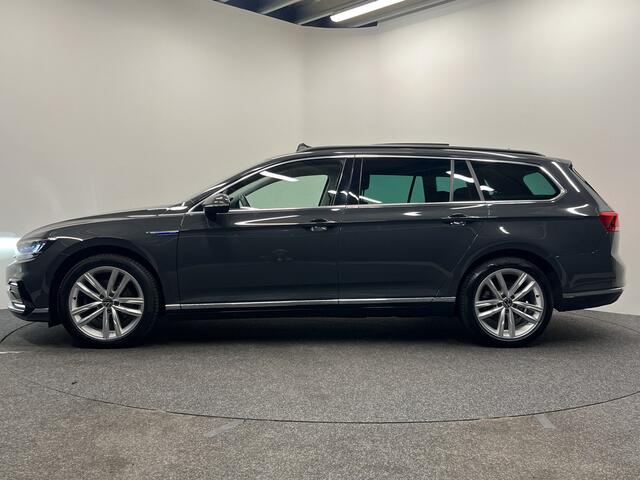 Volkswagen PASSAT Variant 1.4 TSI PHEV GTE Business | PANO | TREKHAAK | NAVI | ACC |